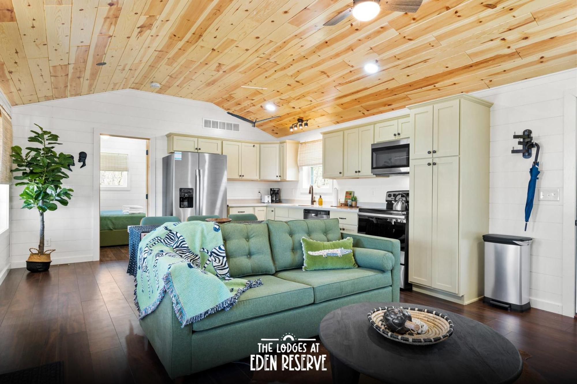 The Lodges At Eden Reserve - Pet Friendly Cabins Near Ark Williamstown Dış mekan fotoğraf